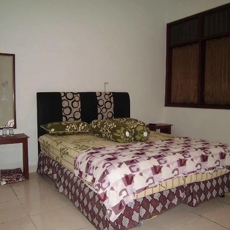Griya Putri Dewi Guesthouse Jogyakarta Zewnętrze zdjęcie