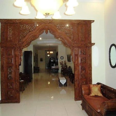 Griya Putri Dewi Guesthouse Jogyakarta Zewnętrze zdjęcie