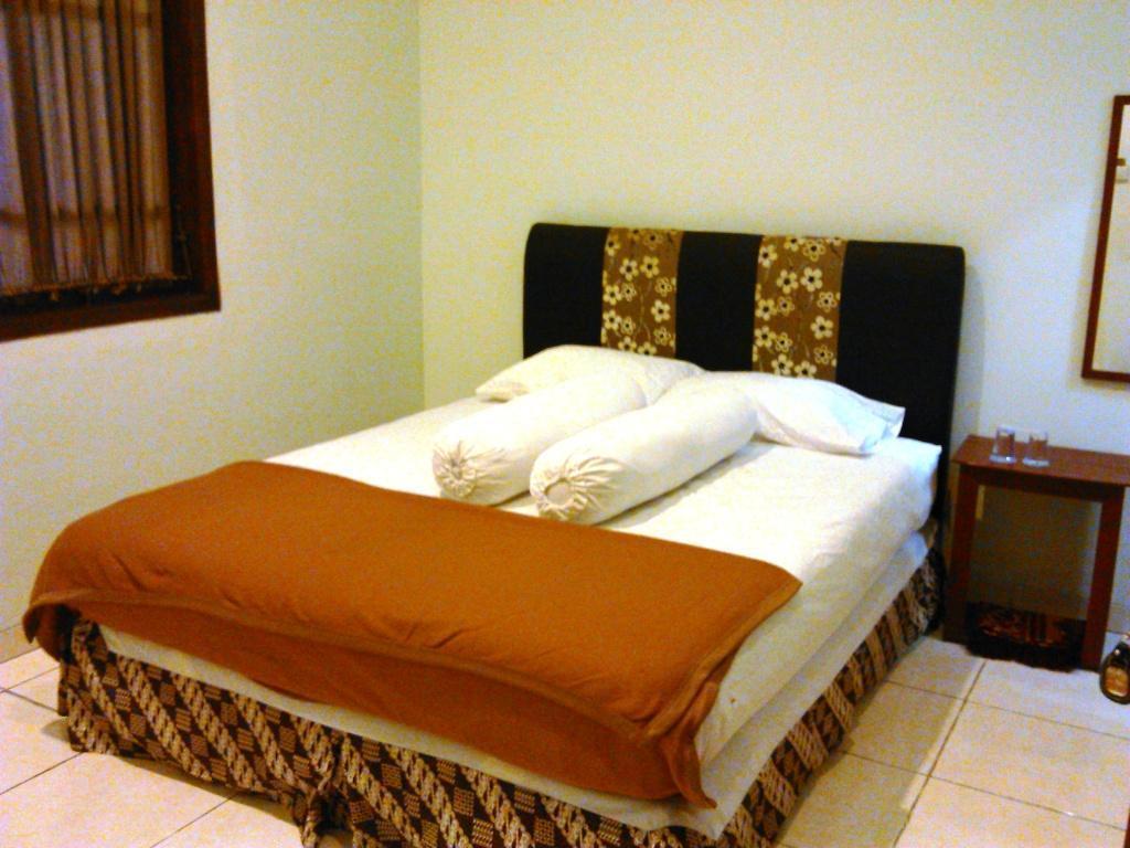 Griya Putri Dewi Guesthouse Jogyakarta Zewnętrze zdjęcie
