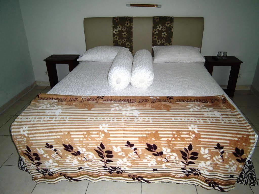 Griya Putri Dewi Guesthouse Jogyakarta Zewnętrze zdjęcie