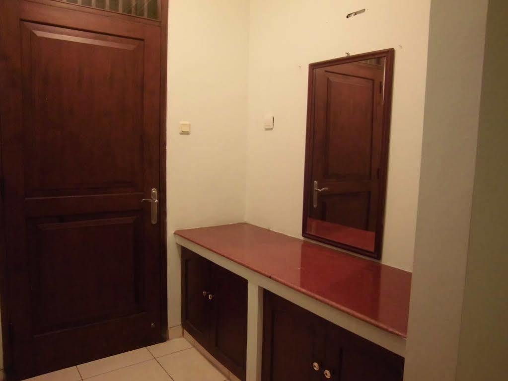 Griya Putri Dewi Guesthouse Jogyakarta Zewnętrze zdjęcie